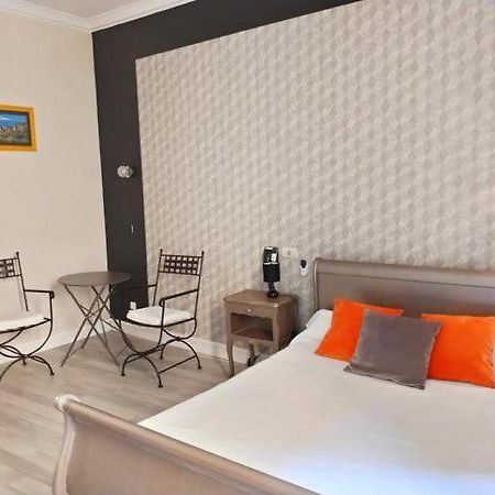Hotel" La Tour De L'Horloge " Rivesaltes Ngoại thất bức ảnh