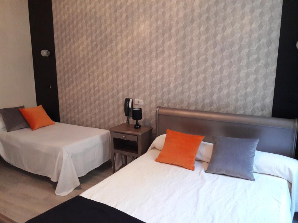 Hotel" La Tour De L'Horloge " Rivesaltes Ngoại thất bức ảnh