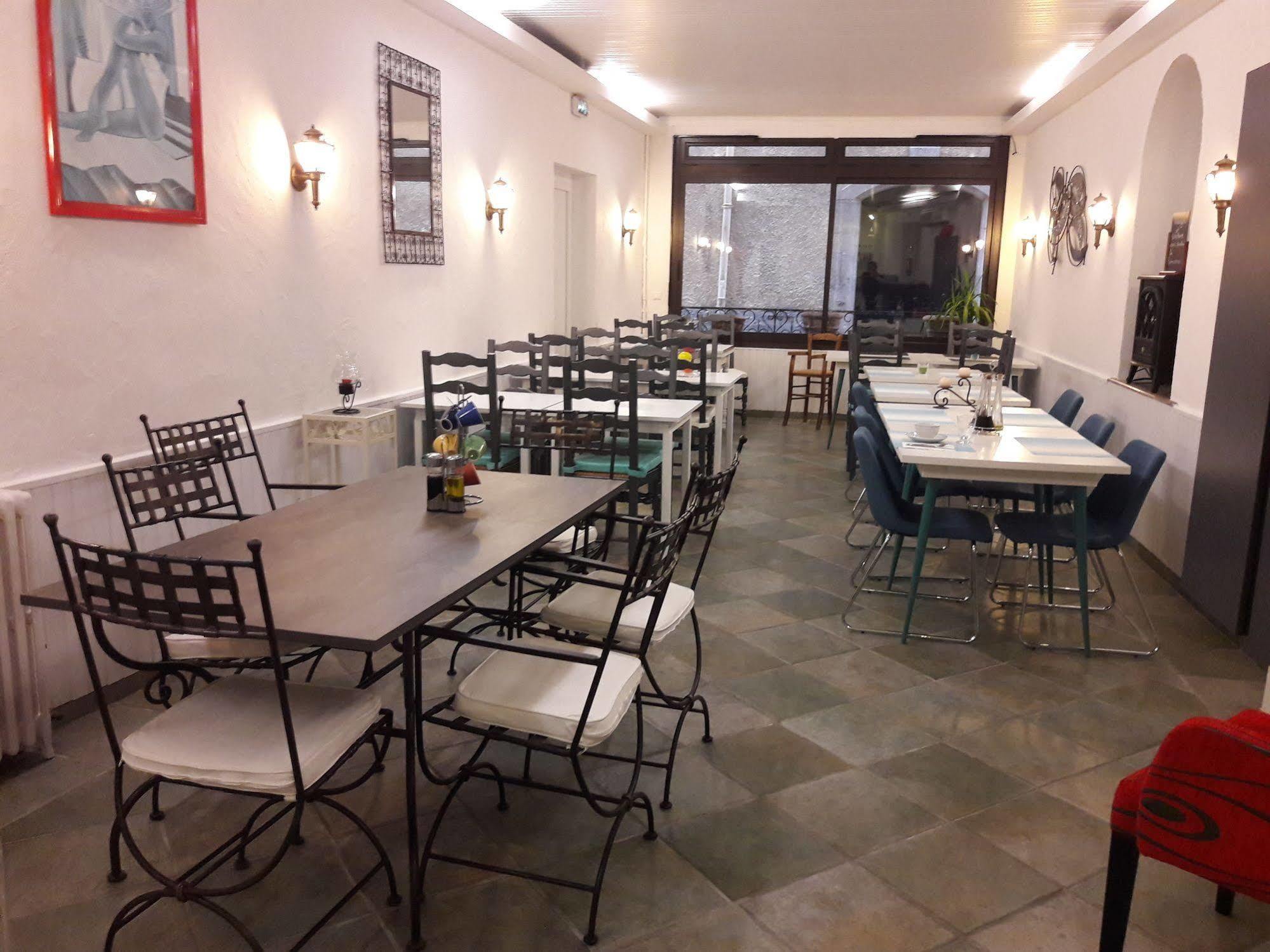 Hotel" La Tour De L'Horloge " Rivesaltes Ngoại thất bức ảnh